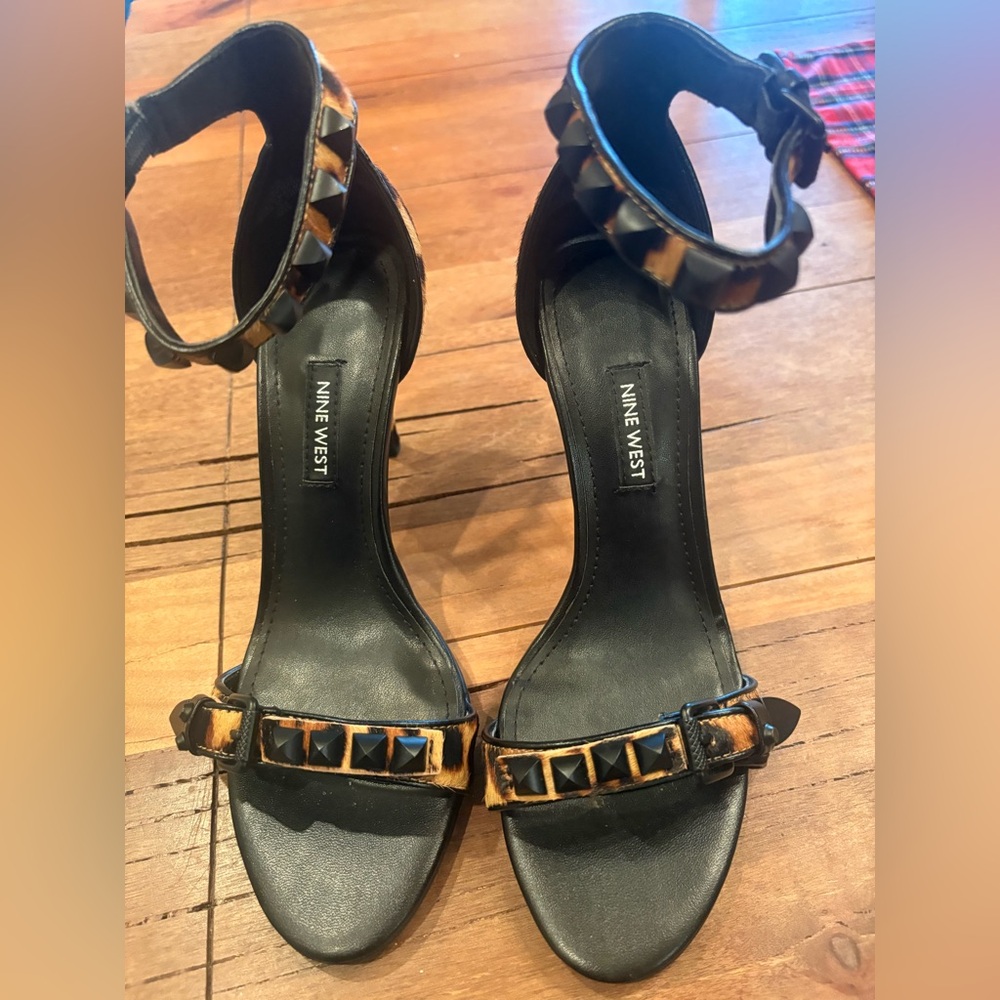 Nine West Black and Tan Studded Heels